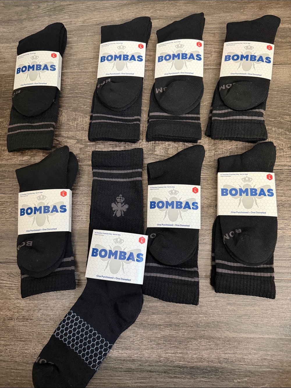 Bombas Men’s Black Athletic Crew Socks – Eight Pack (Black)